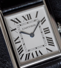 Afbeelding in Gallery-weergave laden, Cartier Tank Must Large / Full- Set / 2021 / WSTA0041 / 4323