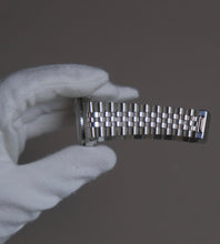 Afbeelding in Gallery-weergave laden, Rolex Datejust 16220 'Silver' 1989 (B+P) 'Like new/NOS'