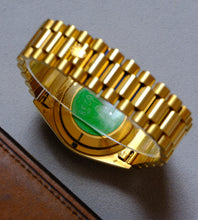 Afbeelding in Gallery-weergave laden, Rolex Datejust 16238 'wood dial' 1988