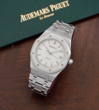Afbeelding in Gallery-weergave laden, Audemars Piguet Royal Oak 14790ST 'White Dial' + Extract Of The Archives (2003)
