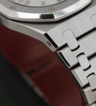 Afbeelding in Gallery-weergave laden, Audemars Piguet Royal Oak 14790ST 'White Dial' + Extract Of The Archives (2003)