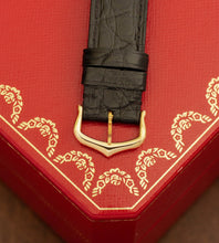 Afbeelding in Gallery-weergave laden, Cartier Tank Solo 'Small' 2743 + Box & Papers (2015)