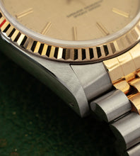 Afbeelding in Gallery-weergave laden, Rolex Datejust 16233 Linen Dial / Like NOS-Condition / Box + Papers / 1991-1992