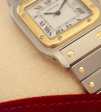 Afbeelding in Gallery-weergave laden, Cartier Santos Carrée 2961 - Cartier Service 2026 + Pouch