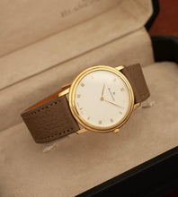 Afbeelding in Gallery-weergave laden, Blancpain Villeret Ultra-Slim 18K - Ref. 0021-1418-55 - Full Set (Ca. 2001)