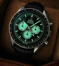 Afbeelding in Gallery-weergave laden, Omega Speedmaster Professional Speedy Tuesday Tribute To Alaska III