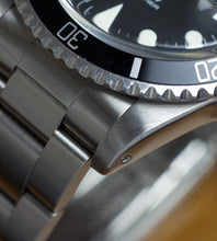 Afbeelding in Gallery-weergave laden, Tudor Submariner 79090 + Box (1989)