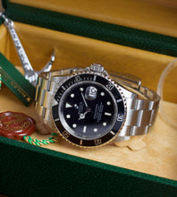 Afbeelding in Gallery-weergave laden, Rolex Submariner 16610 (Full-Set / NL delivered) 2004
