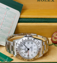 Afbeelding in Gallery-weergave laden, Rolex Explorer II 16570 ''Polar'' 2002 (Full-Set)