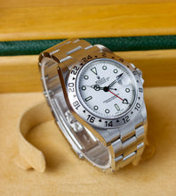 Afbeelding in Gallery-weergave laden, Rolex Explorer II 16570 ''Polar'' 2002 (Full-Set)