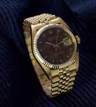 Afbeelding in Gallery-weergave laden, Rolex Datejust 16018 'Wood Dial' (1985)