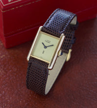 Afbeelding in Gallery-weergave laden, Must de Cartier Tank 'Ivory Lemon Dial' + Box (small size)