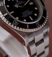 Afbeelding in Gallery-weergave laden, Rolex Sea-Dweller 16600 (1990)