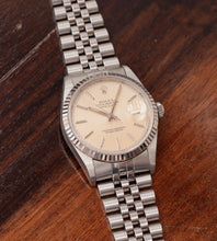 Afbeelding in Gallery-weergave laden, Rolex Datejust 16234 'Silver/Creamy Tapestry Dial'' (1995)