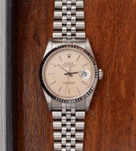 Afbeelding in Gallery-weergave laden, Rolex Datejust 16234 'Silver/Creamy Tapestry Dial'' (1995)