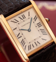 Afbeelding in Gallery-weergave laden, Cartier Tank Solo 'Large' 2742 (18K Gold) Box + Papers
