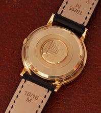 Afbeelding in Gallery-weergave laden, Omega Constellation Date 18K 'Pie-Pan Onyx Dial' 168.004/14 (1962)
