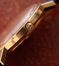 Afbeelding in Gallery-weergave laden, Omega Constellation Date 18K 'Pie-Pan Onyx Dial' 168.004/14 (1962)
