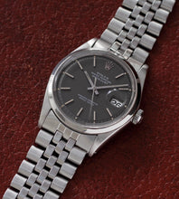 Afbeelding in Gallery-weergave laden, Rolex Datejust 1600 'Anthracite / Grey Dial' (1970)