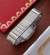 Afbeelding in Gallery-weergave laden, Cartier Santos Galbée 187901 + Box & Papers