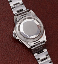 Afbeelding in Gallery-weergave laden, Tudor Submariner 'Snowflake' 94110 (1981)