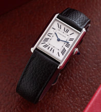 Afbeelding in Gallery-weergave laden, Cartier Tank Must 'Large' (WSTA0041) 2023
