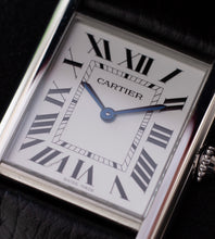 Afbeelding in Gallery-weergave laden, Cartier Tank Must 'Large' (WSTA0041) 2023
