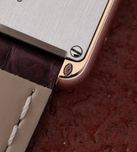 Afbeelding in Gallery-weergave laden, Cartier Tank Solo 'Small' Rose Gold 3168 + Box & Papers (2019)