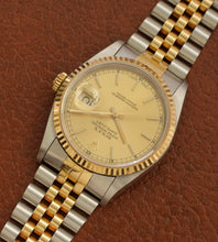 Afbeelding in Gallery-weergave laden, Rolex Datejust 16233 'Champagne Dial' (1992)