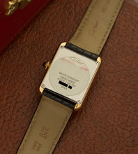 Afbeelding in Gallery-weergave laden, Cartier Tank Solo 'Small' 2743 + Box & Papers (2014)