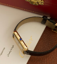 Afbeelding in Gallery-weergave laden, Cartier Tank Solo 'Small' 2743 + Box & Papers (2014)