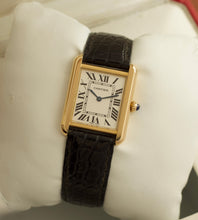 Afbeelding in Gallery-weergave laden, Cartier Tank Solo 'Small' 2743 + Box & Papers (2014)