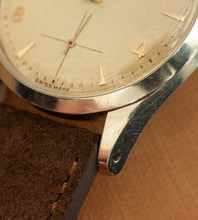 Afbeelding in Gallery-weergave laden, Omega 'CK 2750 / Cal. 266 Honeycomb dial' (1954)