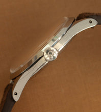 Afbeelding in Gallery-weergave laden, Omega 'CK 2750 / Cal. 266 Honeycomb dial' (1954)