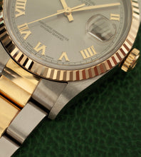 Afbeelding in Gallery-weergave laden, Rolex Datejust 16233 'Grey Roman Dial / Oyster Bracelet' + Box & Papers (2002)