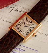 Afbeelding in Gallery-weergave laden, Cartier Tank Solo 'Small' 2743 + Box & Papers (2009)