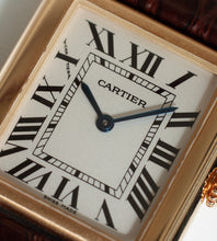 Afbeelding in Gallery-weergave laden, Cartier Tank Solo 'Small' 2743 + Box & Papers (2009)