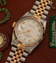 Afbeelding in Gallery-weergave laden, Rolex Datejust 16233 'Pyramid Dial' (1993)