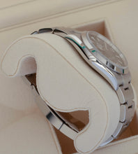 Afbeelding in Gallery-weergave laden, Rolex Explorer 124270 (Full-Set / NL delivered 2022)