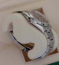 Afbeelding in Gallery-weergave laden, Rolex Explorer 124270 (Full-Set / NL delivered 2022)