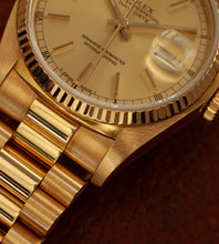 Afbeelding in Gallery-weergave laden, Rolex Day-Date 18038 'Champagne Dial' (1981)