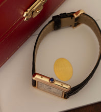 Afbeelding in Gallery-weergave laden, Cartier Tank Solo 'Small' 3168 Box & Papers / Black Strap (2014)