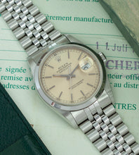 Afbeelding in Gallery-weergave laden, Rolex Datejust 16200 'Silver Patina Dial + Box & Papers (1995)
