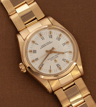 Afbeelding in Gallery-weergave laden, Rolex Oyster Perpetual 6748 'White Buckley Dial / 18K Gold / Riveted Oyster / 31mm' (1978)