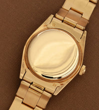 Afbeelding in Gallery-weergave laden, Rolex Oyster Perpetual 6748 'White Buckley Dial / 18K Gold / Riveted Oyster / 31mm' (1978)