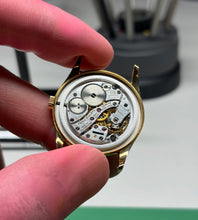 Afbeelding in Gallery-weergave laden, Patek Philippe Calatrava 3796D 'Clous de Paris'