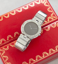 Afbeelding in Gallery-weergave laden, Cartier Santos Vendôme 8192 'Grey / Ghost Dial + 2025 Cartier Service Papers & Box'