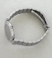 Afbeelding in Gallery-weergave laden, Cartier Santos Vendôme 8192 'Grey / Ghost Dial + 2025 Cartier Service Papers & Box'