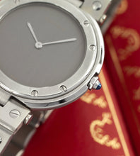 Afbeelding in Gallery-weergave laden, Cartier Santos Vendôme 8192 'Grey / Ghost Dial + 2025 Cartier Service Papers & Box'