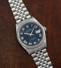 Afbeelding in Gallery-weergave laden, Rolex Datejust 16220 'Blue Applied Roman Dial' (2000/2001)